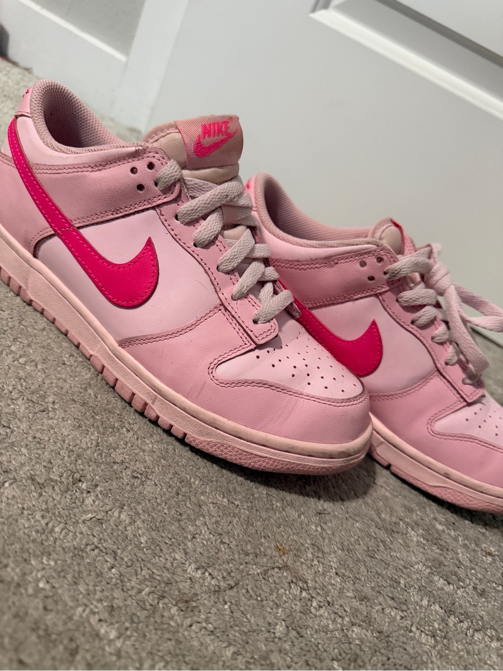 Nike Women's Light Pink Low-Top Sneakers with Hot Pink Swoosh